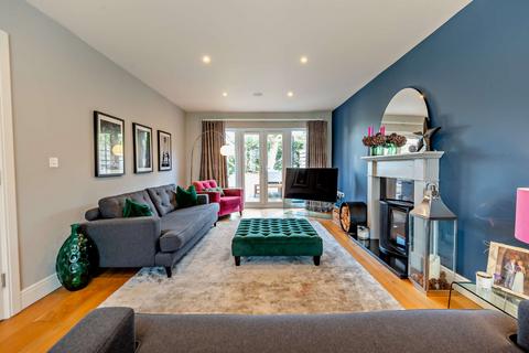 37 Illingworth, Windsor, SL4 4UP