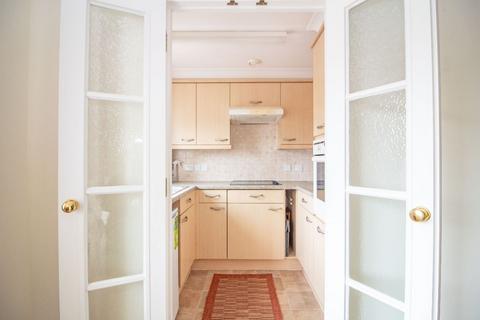 1 bedroom flat for sale, Green Haven Court,  London Road, Cowplain, PO8 8EW