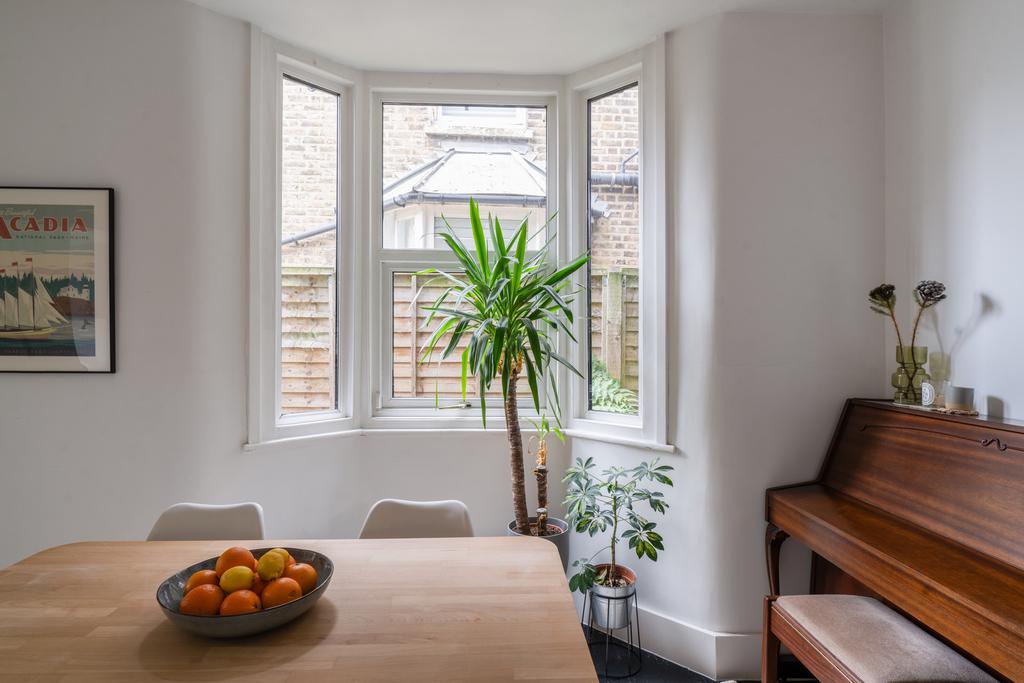 271473 - 38 Trehurst Street Edits High Res-39.jpg