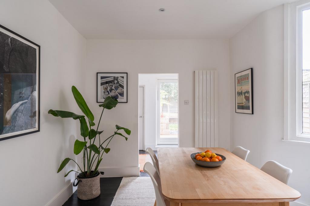 271472 - 38 Trehurst Street Edits High Res-38.jpg