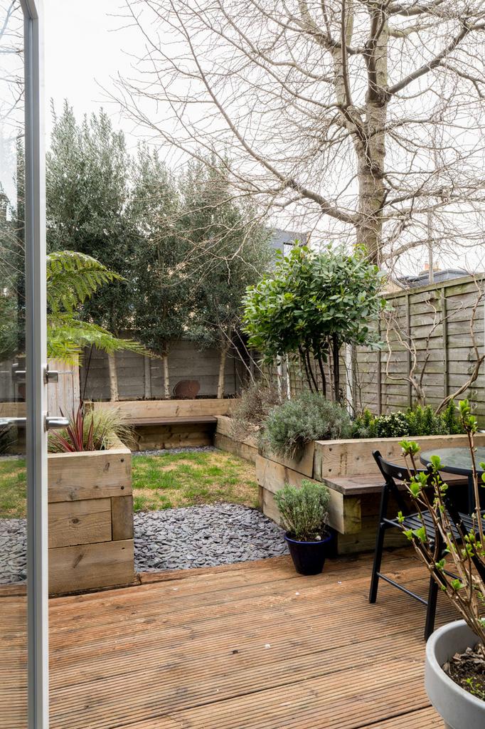 271477 - 38 Trehurst Street Edits High Res-43.jpg
