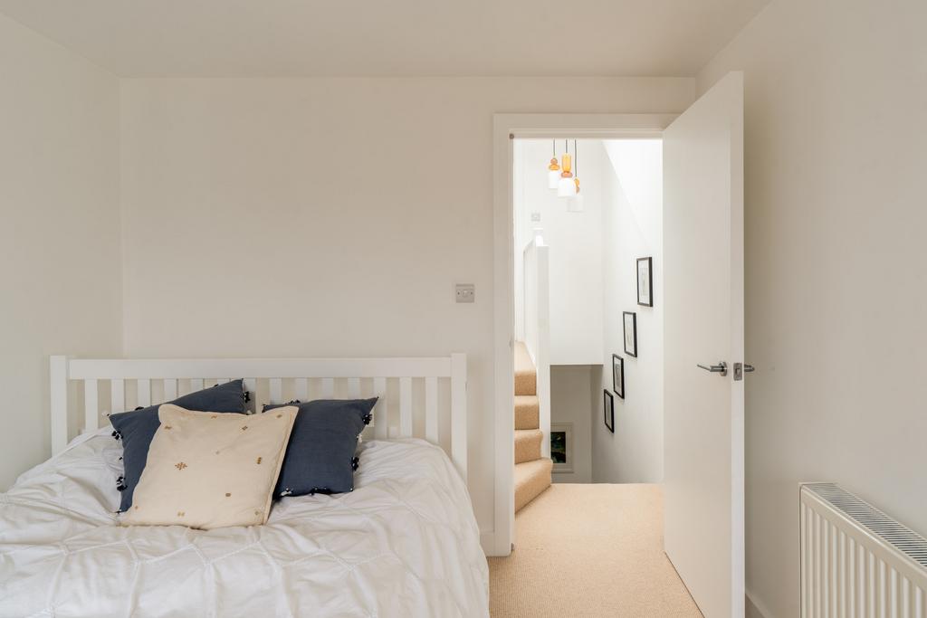 271437 - 38 Trehurst Street Edits High Res-3.jpg