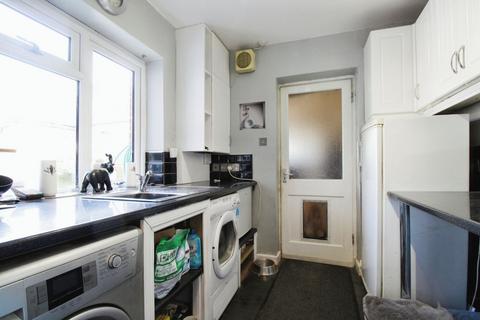64 Barrow Close, Marlborough, SN8 2BE
