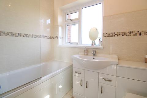 64 Barrow Close, Marlborough, SN8 2BE
