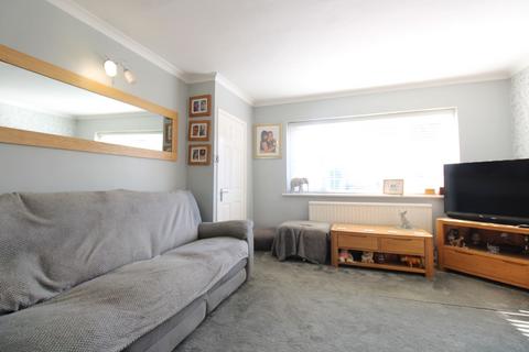 64 Barrow Close, Marlborough, SN8 2BE