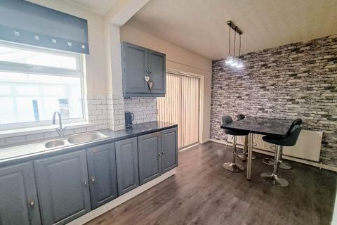 3 bedroom semi-detached house for sale, Court Oak Road, Birmingham