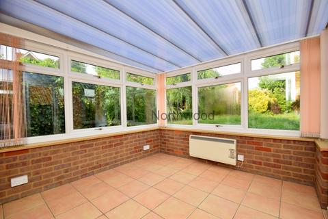 52 Bladen Drive, Rushmere St Andrew, Ipswich, IP4 5UG