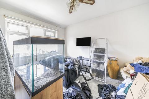333 Croydon Road, Caterham, CR3 6PL