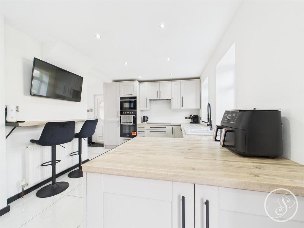 Kitchen diner