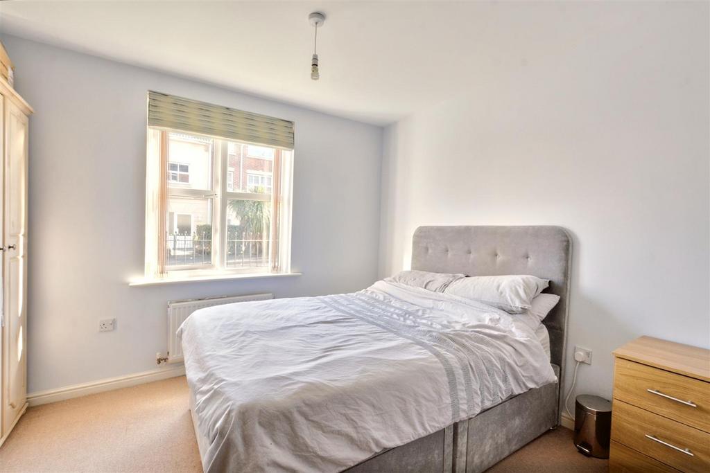 Bedroom 1.jpeg