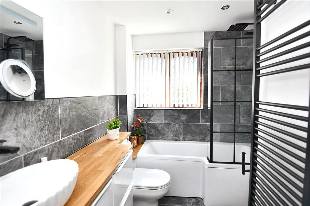 Family bathroom