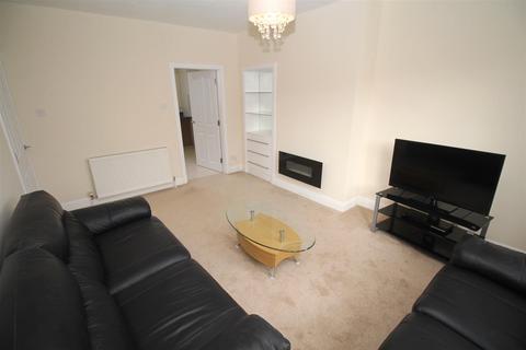 33 Ailsa Road, PA19 1DY