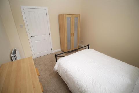 33 Ailsa Road, PA19 1DY