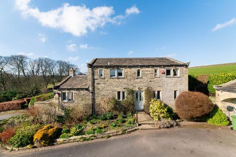 4 bedroom detached house for sale, Field View, Thong Lane, Thongsbridge