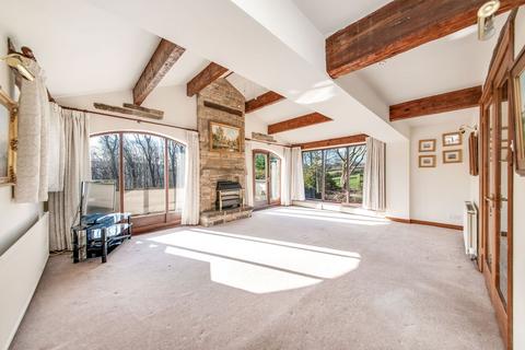 4 bedroom detached house for sale, Field View, Thong Lane, Thongsbridge