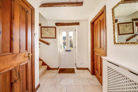 4 bedroom detached house for sale, Field View, Thong Lane, Thongsbridge