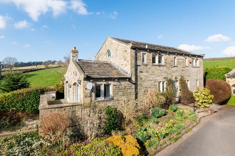 4 bedroom detached house for sale, Field View, Crodingley Farm Court, Thong Lane, Thongsbridge