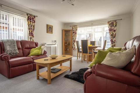 2 bedroom detached bungalow for sale, Valley Rise, Dersingham