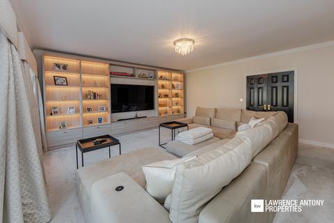 30 High Road, Rayleigh, SS6 7AA