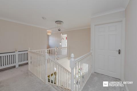 30 High Road, Rayleigh, SS6 7AA