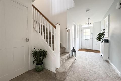 4 bedroom detached house for sale, Paddock Way, Skelmanthorpe, Huddersfield HD8 9GW