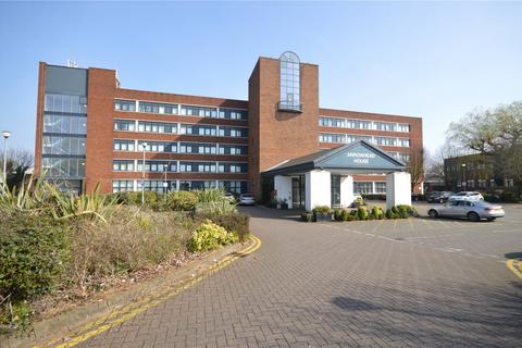 2 bedroom apartment for sale, Laporte Way, Luton, Bedfordshire, LU4
