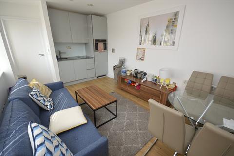 2 bedroom apartment for sale, Laporte Way, Luton, Bedfordshire, LU4