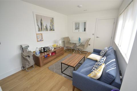 2 bedroom apartment for sale, Laporte Way, Luton, Bedfordshire, LU4