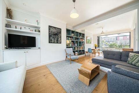 31 Casslee Road, London, SE6 4XH
