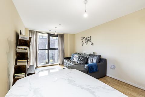 1 bedroom flat to rent,  Millharbour, London E14