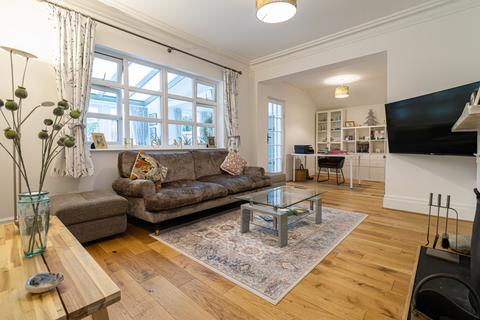 undefined, Heath Road, Dersingham