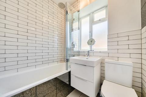 Studio for sale, Trinity Road, Earlsfield, London, SW18