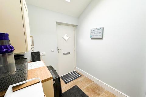 7 Spring Gardens, Cowling, Keighley, BD22 0AX