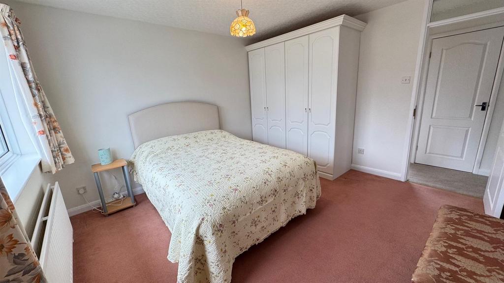 10 A Bed2.jpg