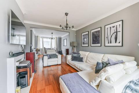Forrest Gardens, SW16, Norbury, London, SW16