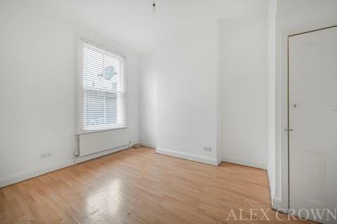6 bedroom flat to rent, Lower Clapton Road, Lower Clapton