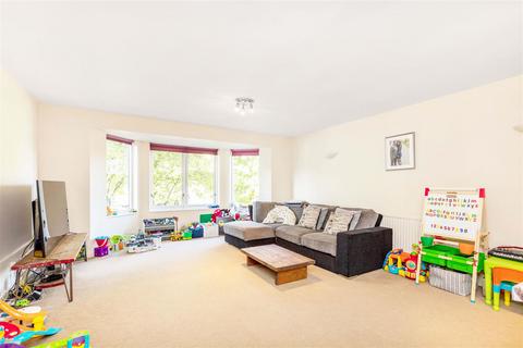 2 bedroom flat for sale, Castelnau, Barnes, London, SW13