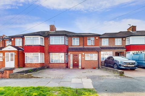 4 bedroom semi-detached house for sale, Wetheral Drive, Stanmore, HA7