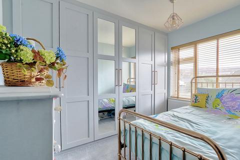 25 Ambleside Road, Middlesbrough, TS6 0ET