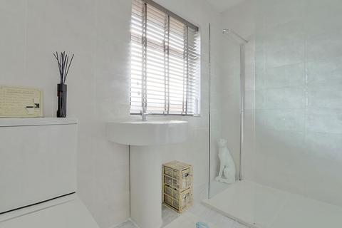 25 Ambleside Road, Middlesbrough, TS6 0ET