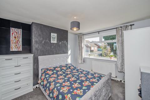 23 Tyersal Close, Bradford, BD4 8HE