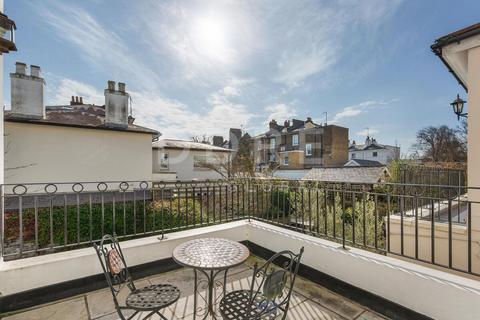 29 Acacia Road, London, NW8 6AR