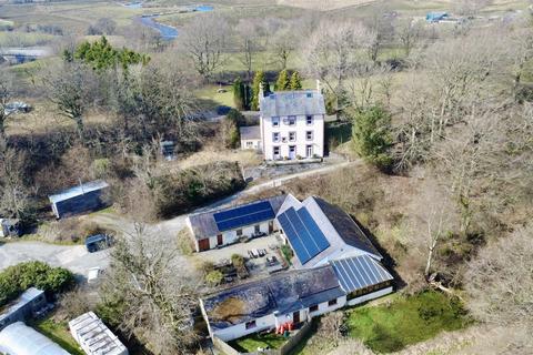 7 bedroom property with land for sale, Tregaron