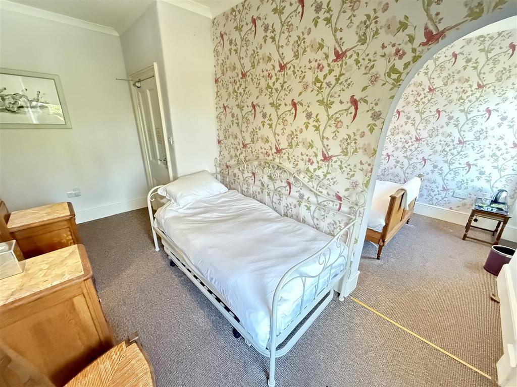 Second bedroom area
