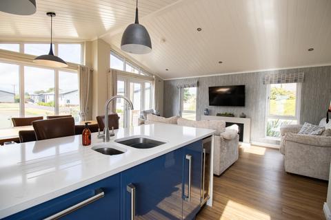 3 bedroom lodge for sale, Creake Road, Burnham Market, King's Lynn, Norfolk, PE31