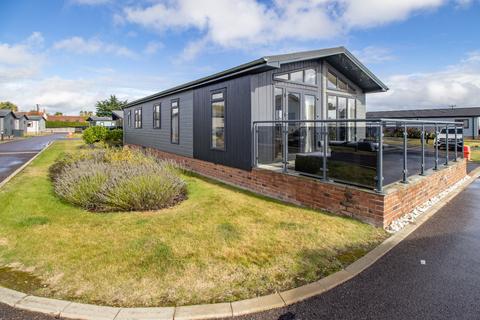 3 bedroom lodge for sale, Creake Road, Burnham Market, King's Lynn, Norfolk, PE31