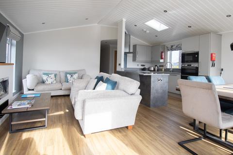 3 bedroom lodge for sale, Creake Road, Burnham Market, King's Lynn, Norfolk, PE31