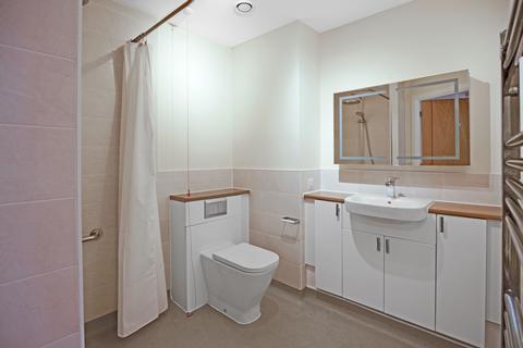 2 bedroom retirement property to rent, Gloucester Road, Bath BA1
