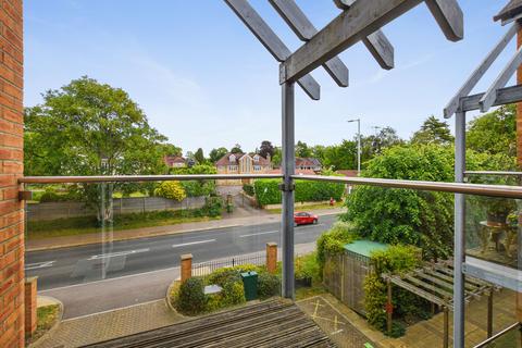 undefined, London Road, St Albans AL1