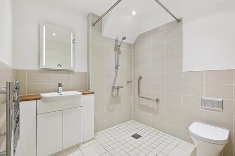 undefined, London Road, St Albans AL1